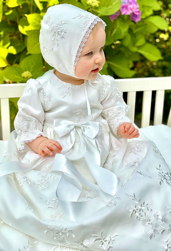 Oli Prik Christening Gowns & Baptism Dresses - Elegant Materials - Attractive Prices